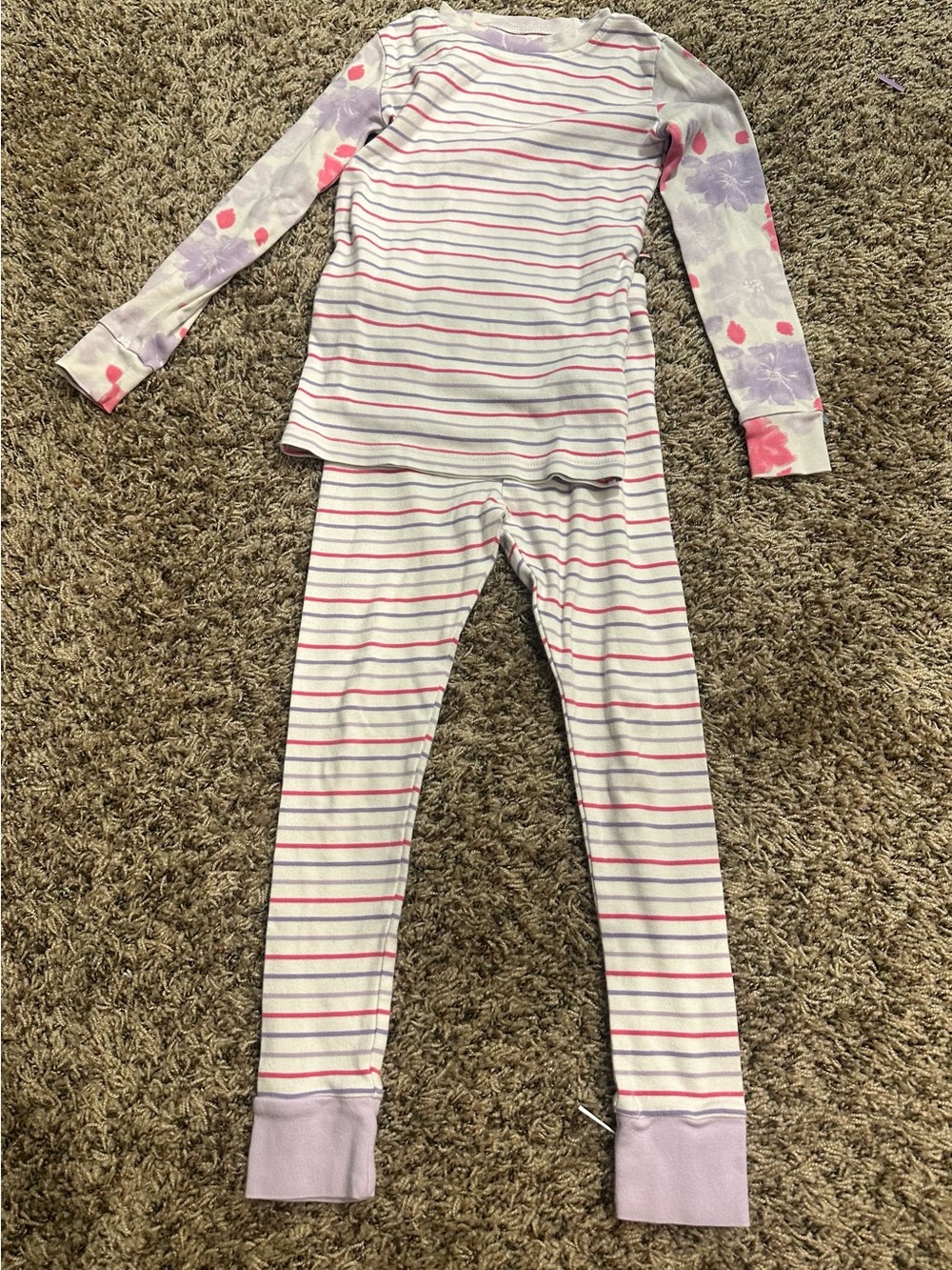 Kirkland matching long sleeve and pants, pajamas, girls size 6. 100% cotton